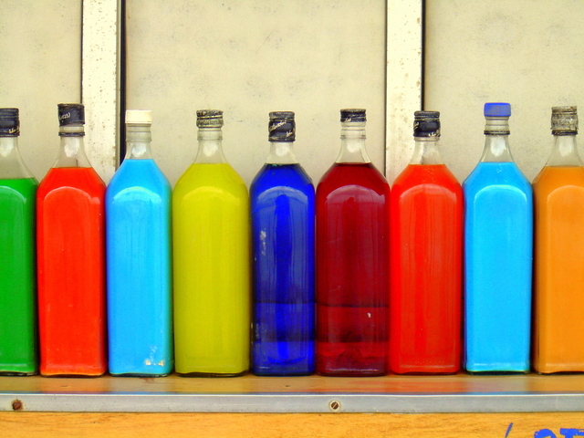 Ilustrasi Botol Kaca | Img:freeimages.com