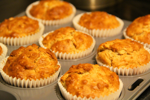 Ilustrasi Kue di Oven | Img:freeimages.com