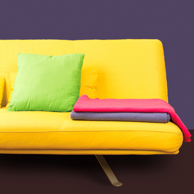 Ilustrasi Sofa tanpa Lengan | Img:freeimages.com